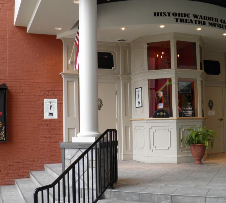 Historic Warner Cascade Theatre Museum at The Riverplex (New&nbspCastle,&nbspPA)
